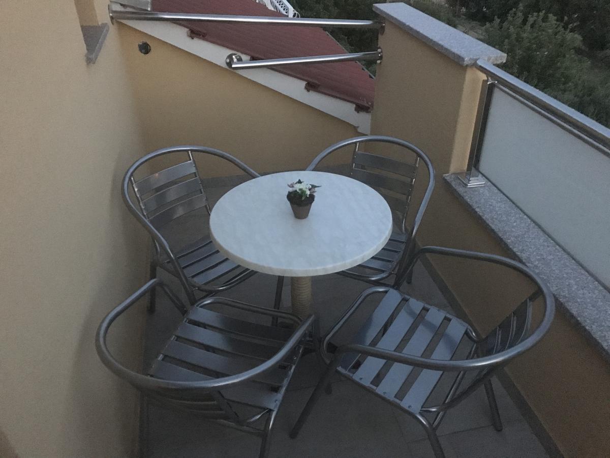 Apartman Mig Solin Exterior foto